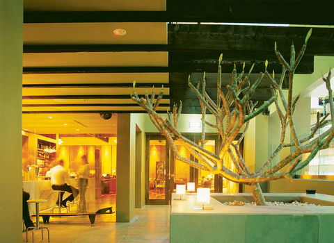 Establishment Hotel - Accommodation Perth 12