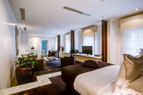 Establishment Hotel - Accommodation Perth 14