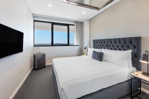 Meriton Suites Kent Street - Accommodation Perth 5
