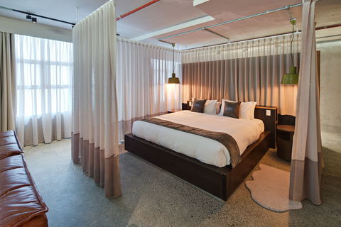 Zara Tower Serviced Apartments - Perth Resorts 5