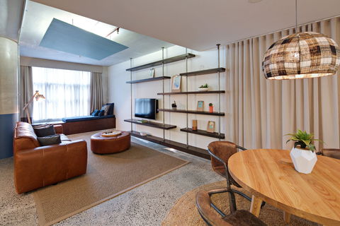 Zara Tower Serviced Apartments - Perth Resorts 7