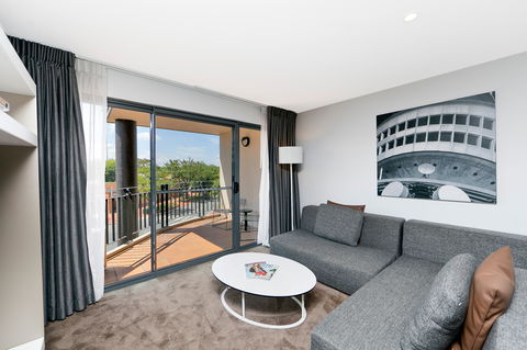 Astra Apartments The Griffin - Perth Resorts 4