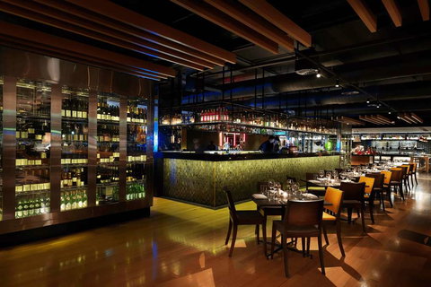 QT Canberra - Perth Resorts 10