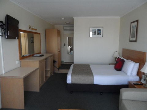 Admiralty Inn - Perth Resorts 7