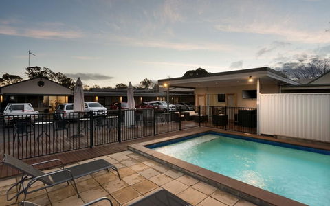 New Crossing Place Motel - Accommodation Perth 1