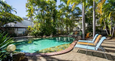 The Beach Motel Hervey Bay - Perth Resorts 2