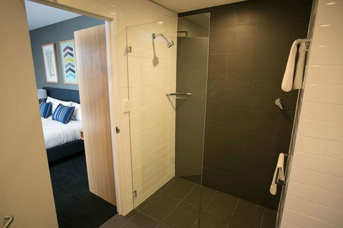 Alpha Hotel Eastern Creek - Perth Resorts 1