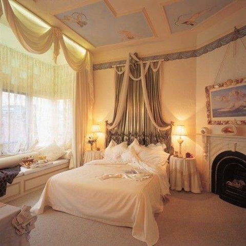 Alice's Cottages - Perth Resorts 2