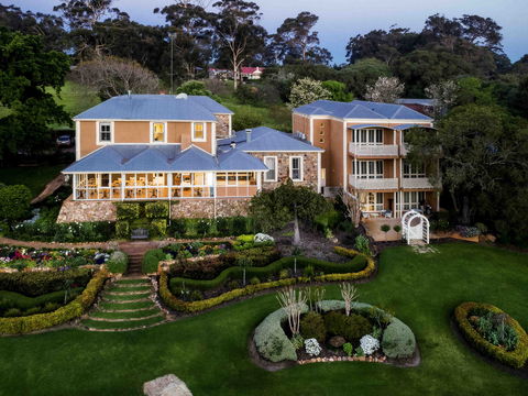 Grand Mercure Basildene Manor - Perth Resorts 0