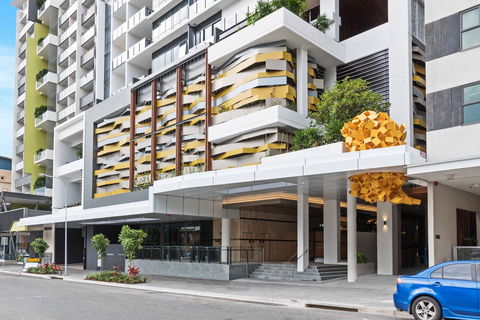 Arise On Hope Street - Perth Resorts 0