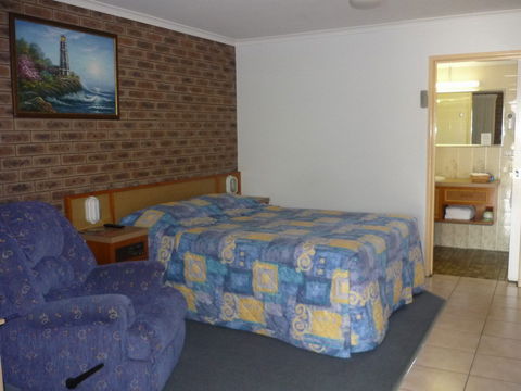 Lantern Motor Inn - Accommodation Perth 1