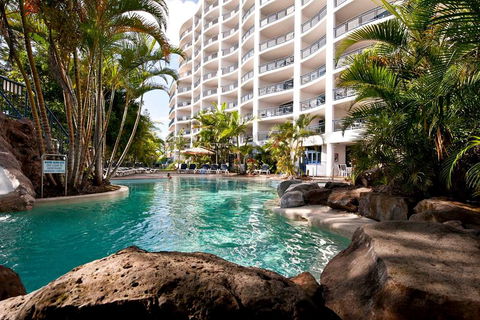 Ramada Resort Golden Beach - Perth Resorts 1