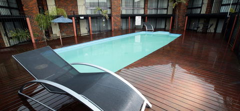 Warrnambool Central Court - Accommodation Perth 2