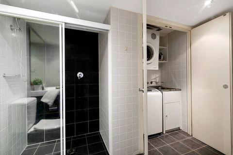 Astra Apartments Parramatta - Perth Resorts 17
