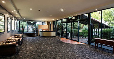 Burvale Hotel - Perth Resorts 11