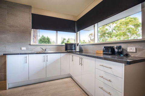 Nightcap at Manhattan Hotel - Perth Resorts 3