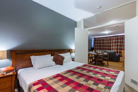 Mont Clare Boutique Apartments - Perth Resorts 4