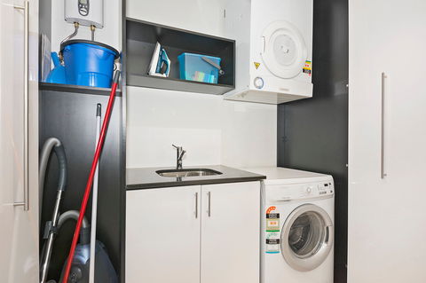 Astra Apartments Perth - Perth Resorts 15