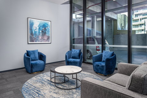 Oros Plus Hotel - Accommodation Perth 3