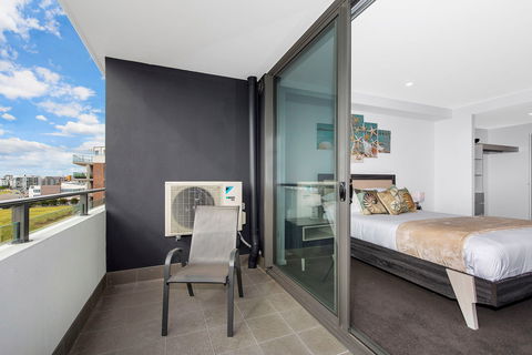 Astra Apartments Newcastle - Accommodation Perth 9