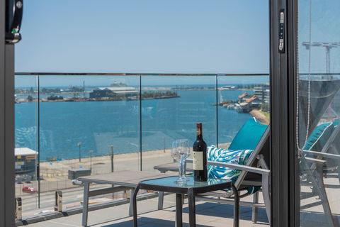 Astra Apartments Newcastle - Accommodation Perth 15