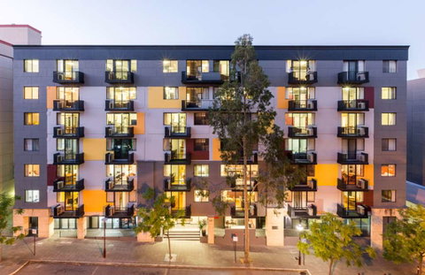 Mont Clare Boutique Apartments - Accommodation Perth 2
