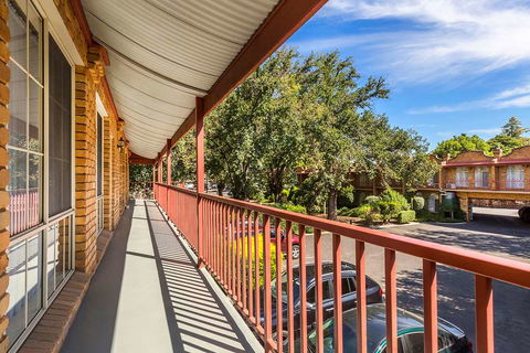 Best Western Cathedral Motor Inn - Accommodation Perth 1