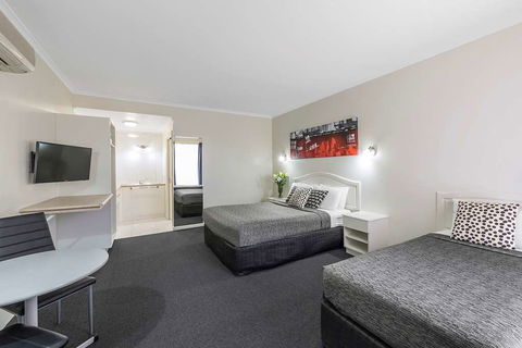 Best Western Cathedral Motor Inn - Accommodation Perth 6