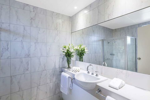 Best Western Cathedral Motor Inn - Accommodation Perth 8