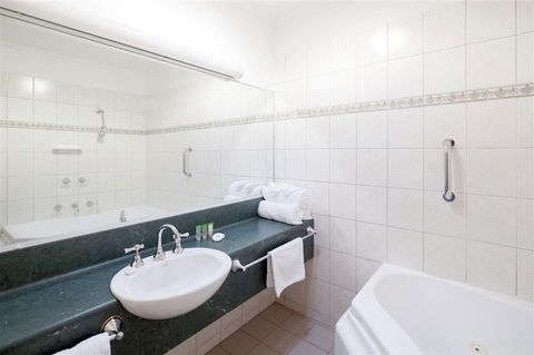 Best Western Crystal Inn - Accommodation Perth 10