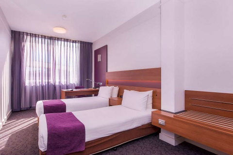 Quality Hotel Ambassador Perth - Accommodation Perth 3