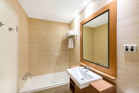 Quality Hotel Ambassador Perth - Accommodation Perth 6