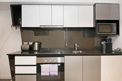 Astra Apartments Perth - Accommodation Perth 14