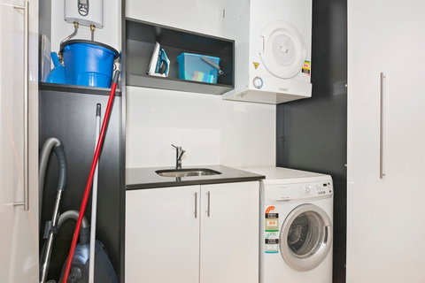 Astra Apartments Perth - Accommodation Perth 15