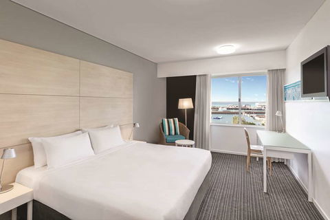 Vibe Hotel Darwin Waterfront - Perth Resorts 10