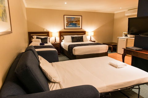 Wattle Grove Motel - Accommodation Perth 6