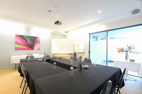 Caloundra Central Apartment Hotel - Accommodation Perth 12