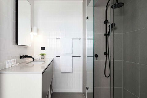 The Chen - Art Series - Accommodation Perth 3