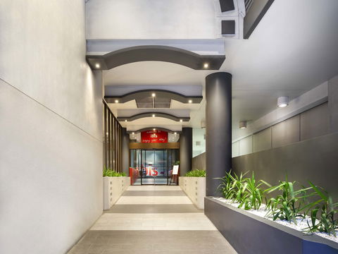 Ibis Hotel - Accommodation Perth 1