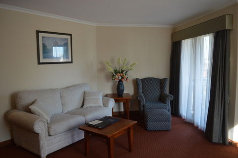 Gateway On Monash - Accommodation Perth 0