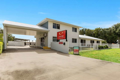 Econo Lodge Beachside - Perth Resorts 2