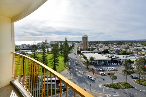 Atlantic Tower Motor Inn - Perth Resorts 1