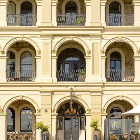 Largs Pier Hotel - Accommodation Perth 1