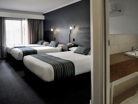 Ibis Styles Adelaide Manor - Accommodation Perth 1