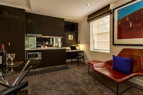 Quest East Melbourne - Perth Resorts 2