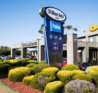 Nightcap at St Albans Hotel - Perth Resorts