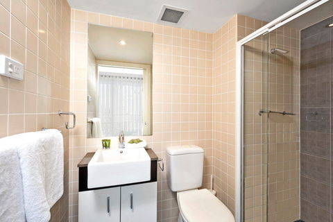 Astra Apartments Parramatta - Perth Resorts 5