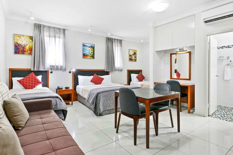 Comfort Inn & Suites Burwood - Perth Resorts 5