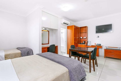 Comfort Inn & Suites Burwood - Perth Resorts 8