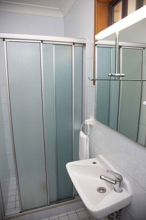 Zig Zag Motel - Perth Resorts 8
